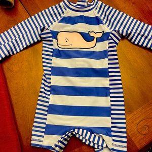 Vineyard Vine one piece toddler swim suit 🐳